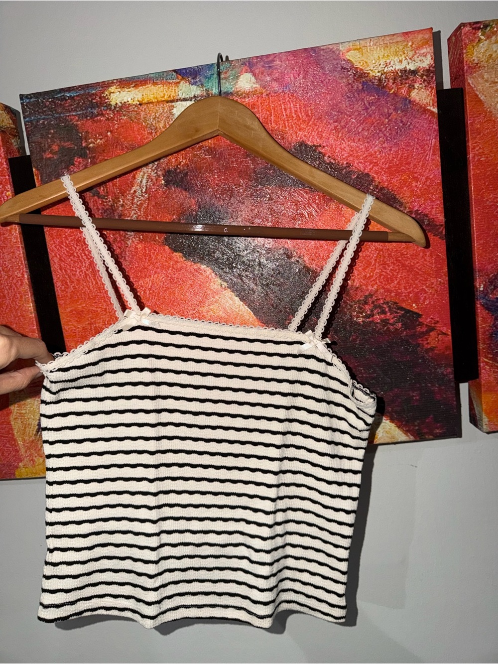 AE Lace Trim Cami. Size: M